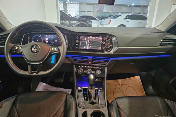 2021 Volkswagen Jetta с пробегом 48 256 км