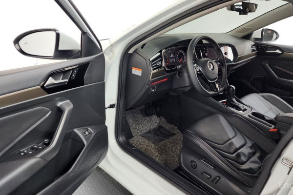 2021 Volkswagen Jetta с пробегом 65 286 км