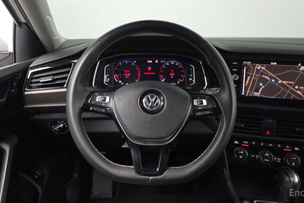 2021 Volkswagen Jetta с пробегом 74 082 км