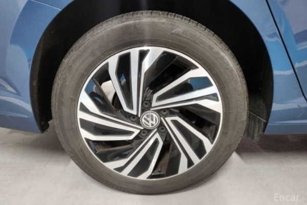 2021 Volkswagen Jetta с пробегом 34 670 км