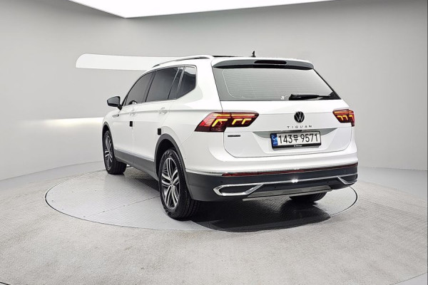 2022 Volkswagen Tiguan с пробегом 21 399 км