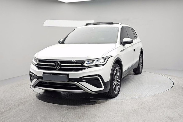 2022 Volkswagen Tiguan с пробегом 21 399 км