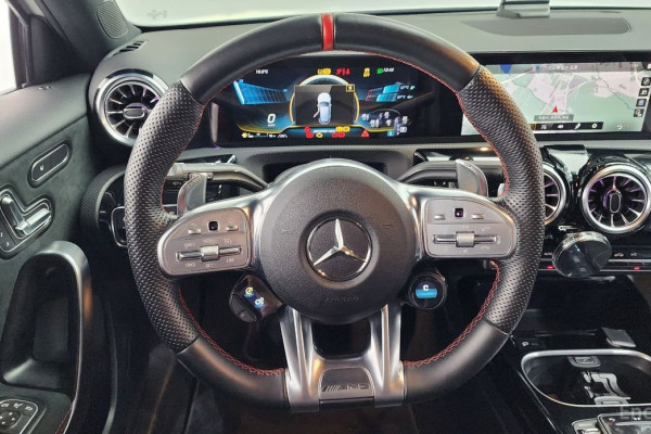 2022 Mercedes-Benz A-Класс AMG с пробегом 24 548 км