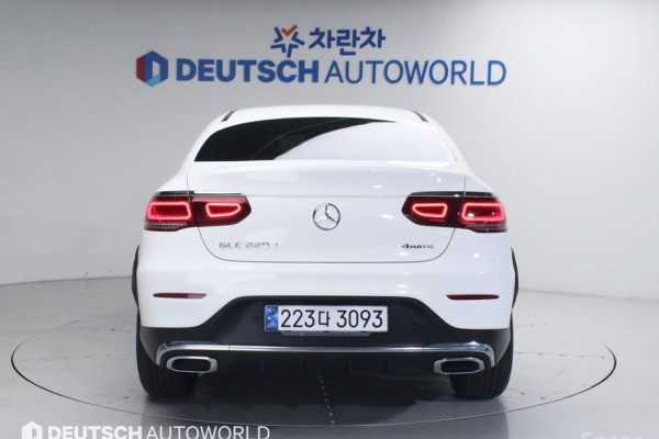 2021 Mercedes-Benz GLC с пробегом 60 875 км