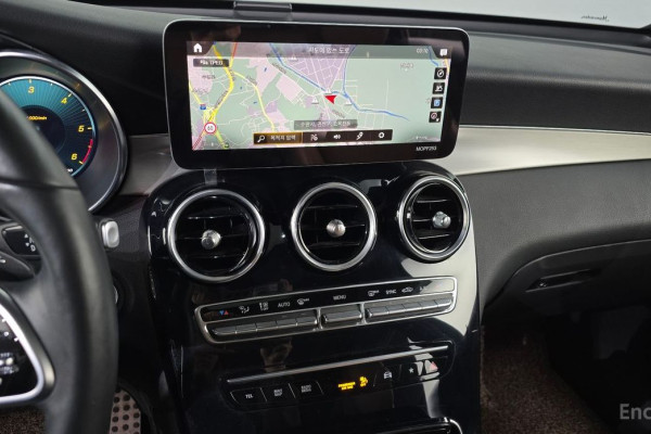 2021 Mercedes-Benz GLC с пробегом 96 722 км