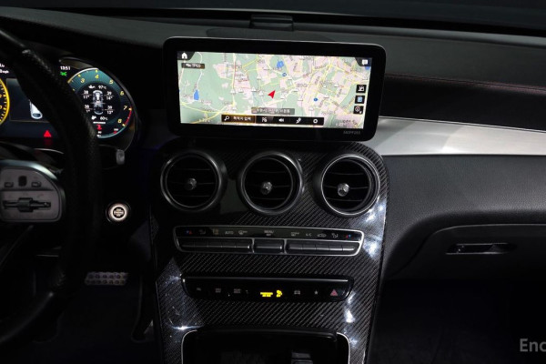 2021 Mercedes-Benz GLC с пробегом 56 292 км