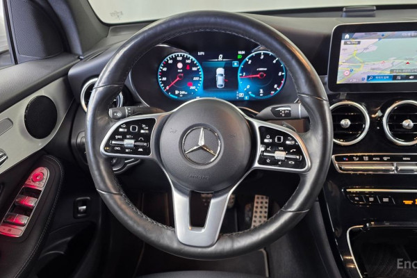 2021 Mercedes-Benz GLC с пробегом 83 730 км