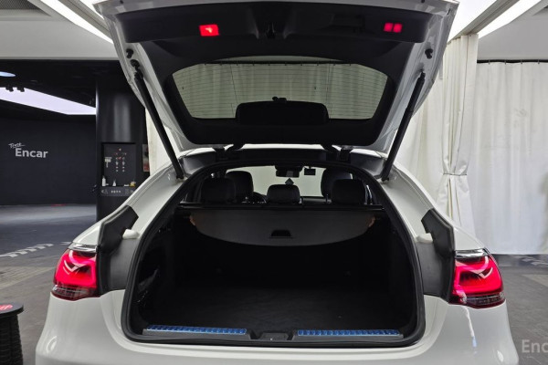 2021 Mercedes-Benz GLC с пробегом 83 730 км