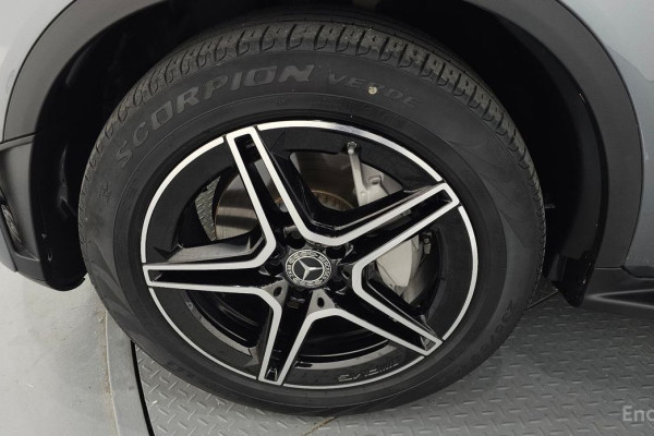 2022 Mercedes-Benz GLC с пробегом 44 610 км