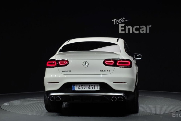 2022 Mercedes-Benz GLC с пробегом 72 936 км