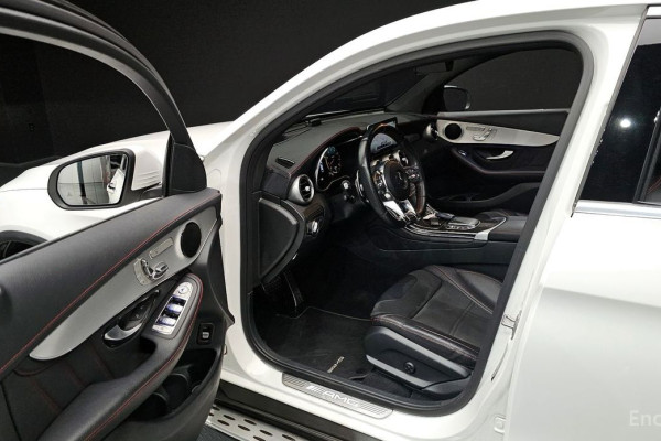 2022 Mercedes-Benz GLC с пробегом 72 936 км