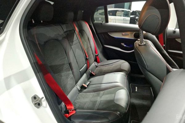 2022 Mercedes-Benz GLC с пробегом 72 936 км