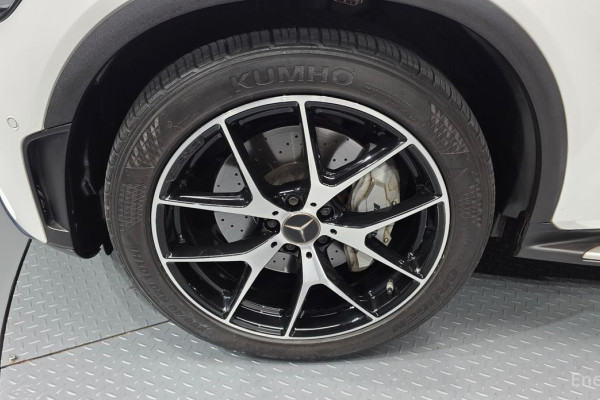 2022 Mercedes-Benz GLC с пробегом 72 936 км