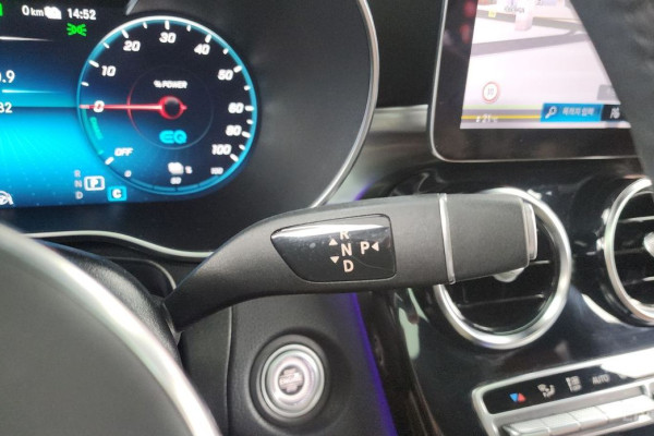 2022 Mercedes-Benz GLC с пробегом 83 332 км