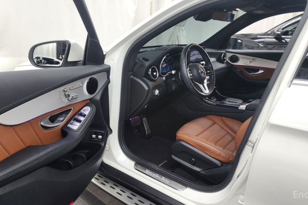 2022 Mercedes-Benz GLC с пробегом 83 332 км
