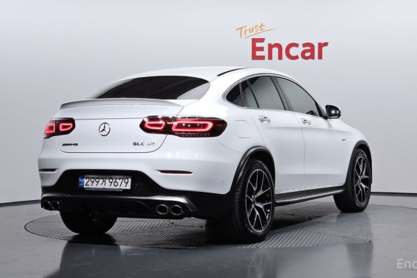 2021 Mercedes-Benz GLC с пробегом 70 321 км