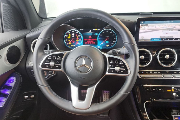 2022 Mercedes-Benz GLC с пробегом 83 332 км