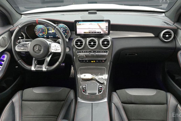 2021 Mercedes-Benz GLC с пробегом 70 321 км