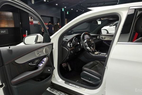 2021 Mercedes-Benz GLC с пробегом 70 321 км