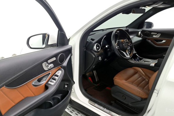 2022 Mercedes-Benz GLC с пробегом 51 791 км