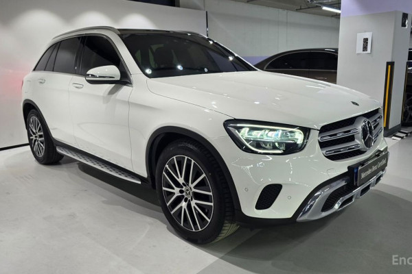2021 Mercedes-Benz GLC с пробегом 48 266 км