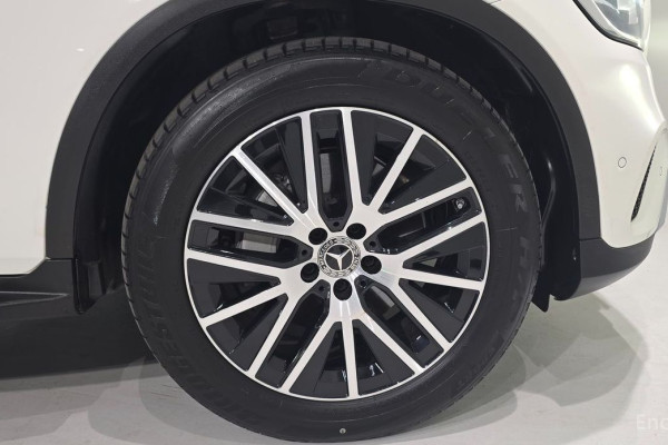 2021 Mercedes-Benz GLC с пробегом 48 266 км