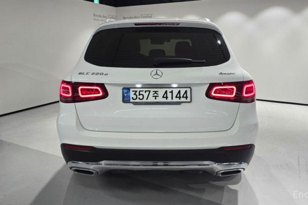 2021 Mercedes-Benz GLC с пробегом 48 266 км