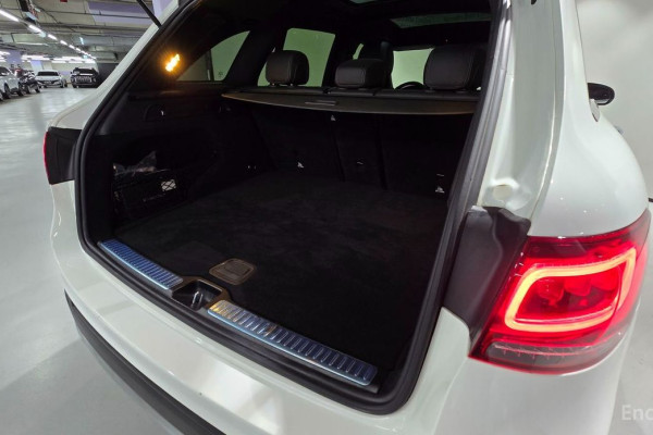 2021 Mercedes-Benz GLC с пробегом 48 266 км