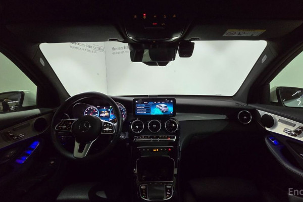 2021 Mercedes-Benz GLC с пробегом 48 266 км