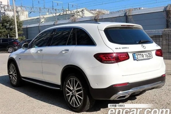 2021 Mercedes-Benz GLC с пробегом 81 162 км