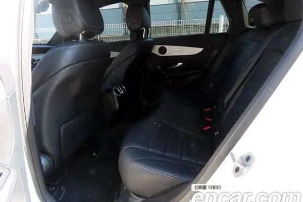 2021 Mercedes-Benz GLC с пробегом 81 162 км