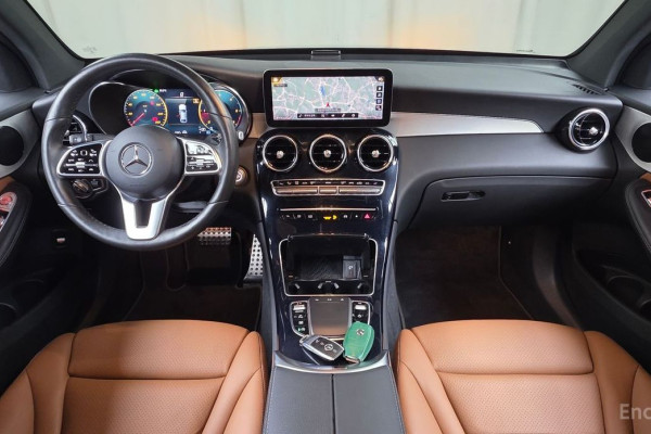 2021 Mercedes-Benz GLC с пробегом 56 806 км