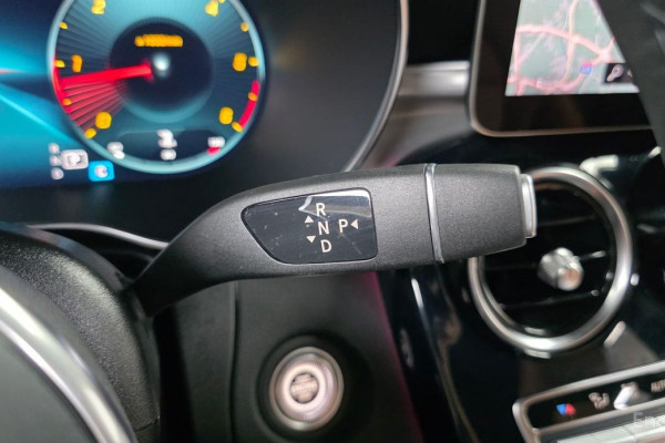 2021 Mercedes-Benz GLC с пробегом 56 806 км