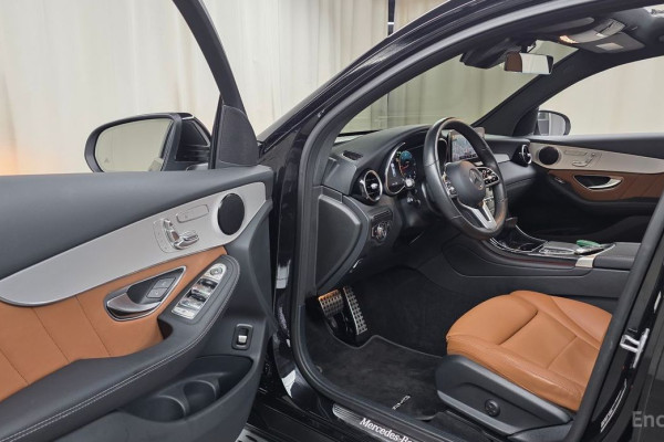 2021 Mercedes-Benz GLC с пробегом 56 806 км