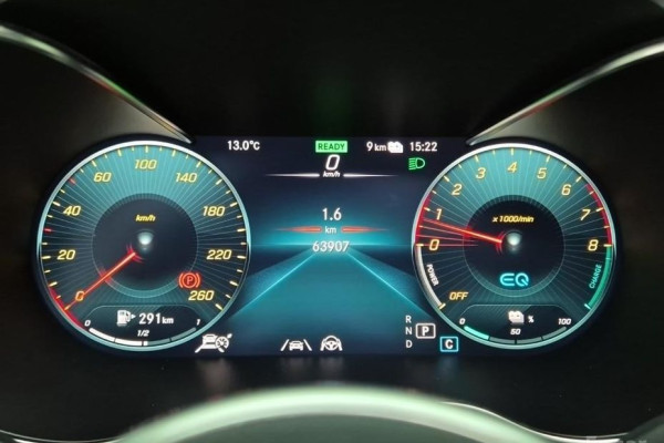 2021 Mercedes-Benz GLC с пробегом 63 905 км