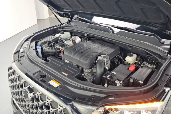 2025 SsangYong Rexton с пробегом 8 905 км