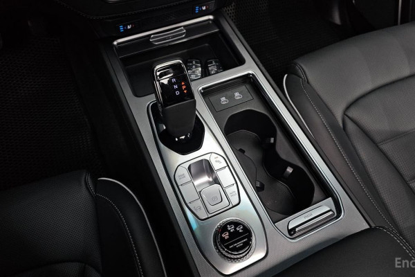 2024 SsangYong Rexton с пробегом 8 682 км