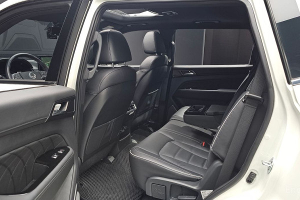 2024 SsangYong Rexton с пробегом 8 682 км