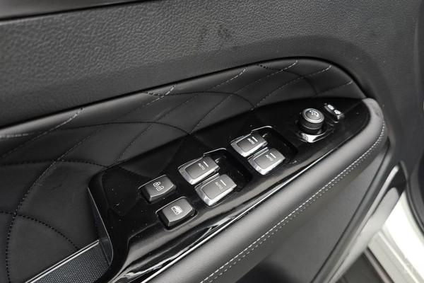 2024 SsangYong Rexton с пробегом 8 682 км