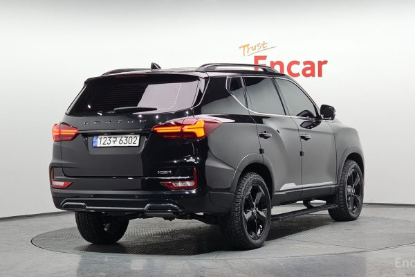 2024 SsangYong Rexton с пробегом 10 736 км