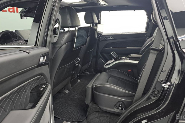 2024 SsangYong Rexton с пробегом 10 736 км