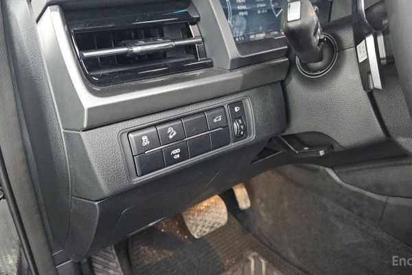 2024 SsangYong Rexton с пробегом 10 736 км