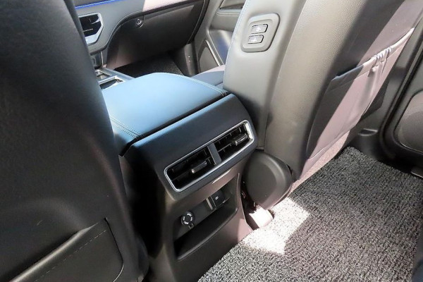 2025 SsangYong Rexton с пробегом 11 711 км