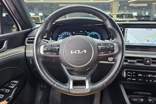 2022 Kia K5 с пробегом 109 826 км