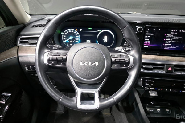 2021 Kia K5 с пробегом 52 279 км