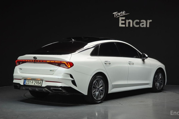 2021 Kia K5 с пробегом 70 936 км