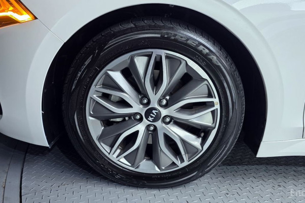 2021 Kia K5 с пробегом 70 936 км