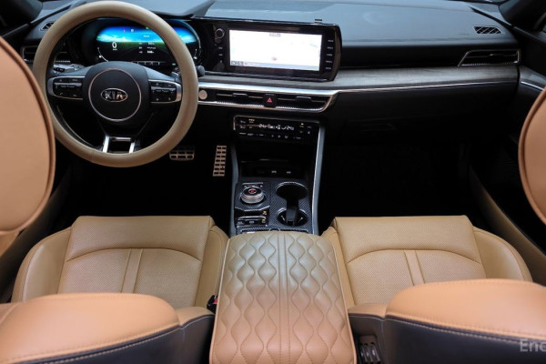 2021 Kia K5 с пробегом 70 936 км