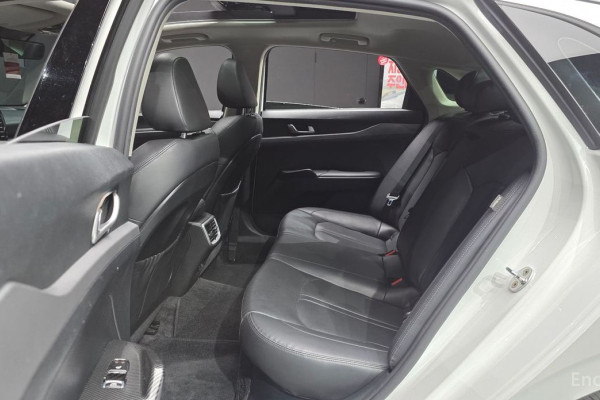 2022 Kia K5 с пробегом 68 304 км