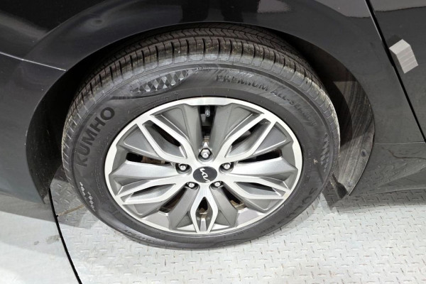 2022 Kia K5 с пробегом 135 065 км